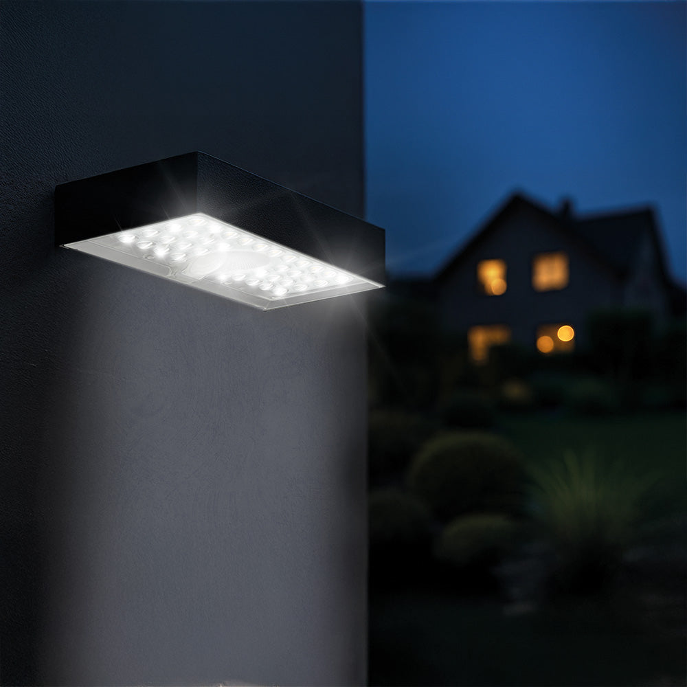 LAMPE MURALE A DETECTEUR DE MOUVEMENT 900LM (8)